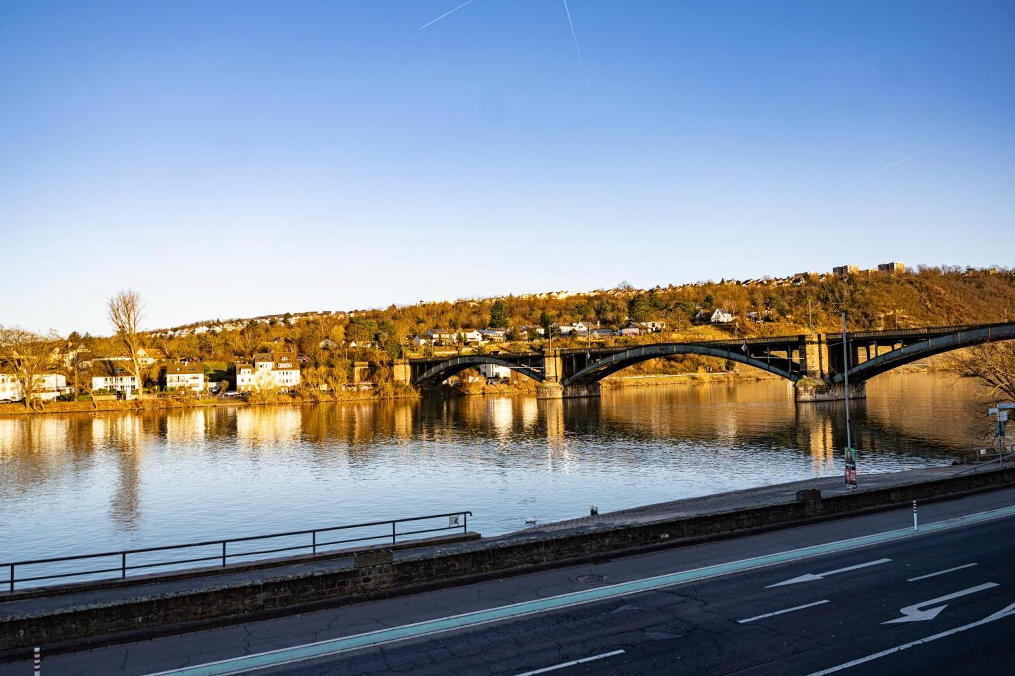 Hotel Guelser Weinstube Koblenz  Bagian luar foto