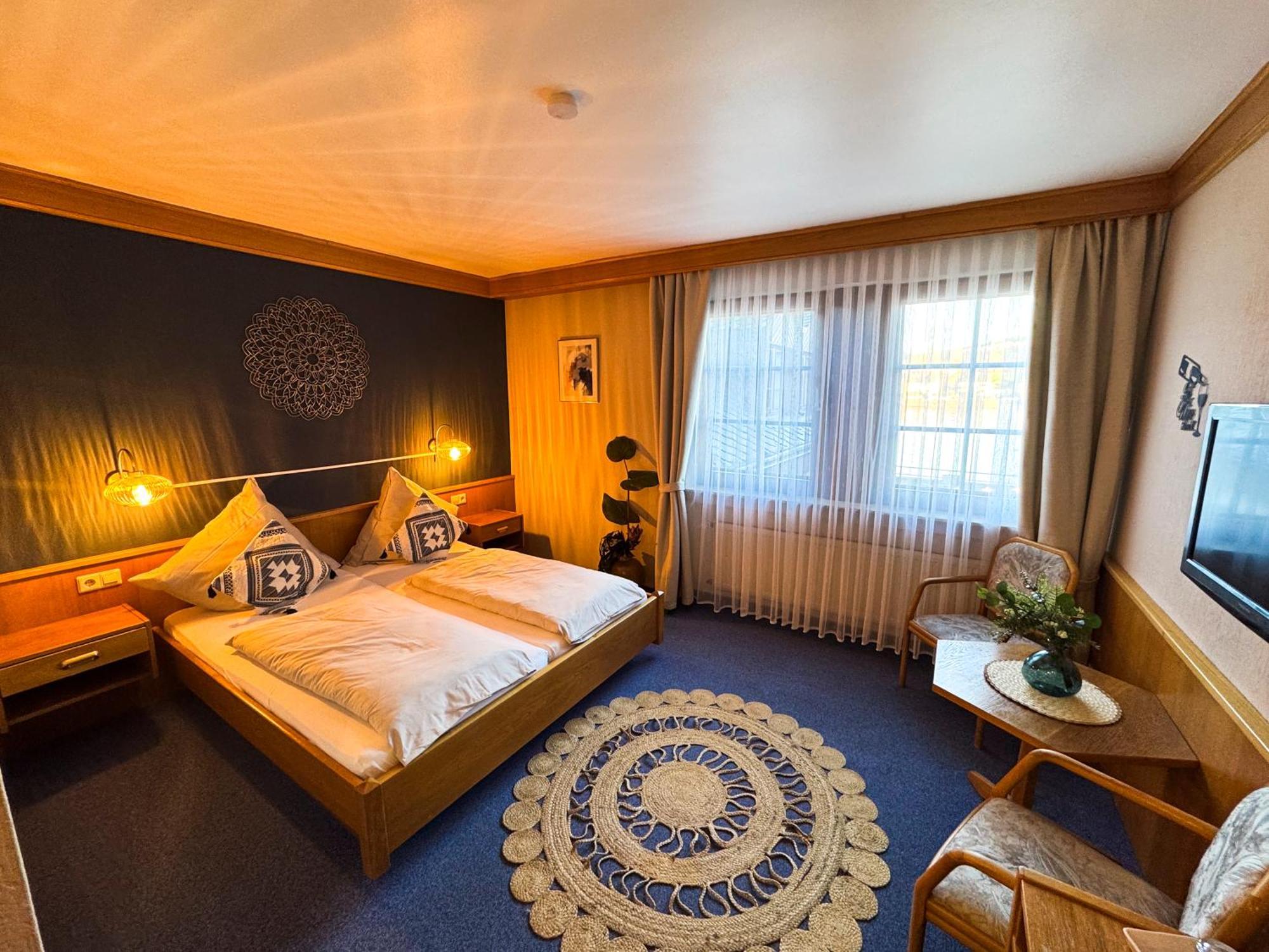 Hotel Guelser Weinstube Koblenz  Bagian luar foto
