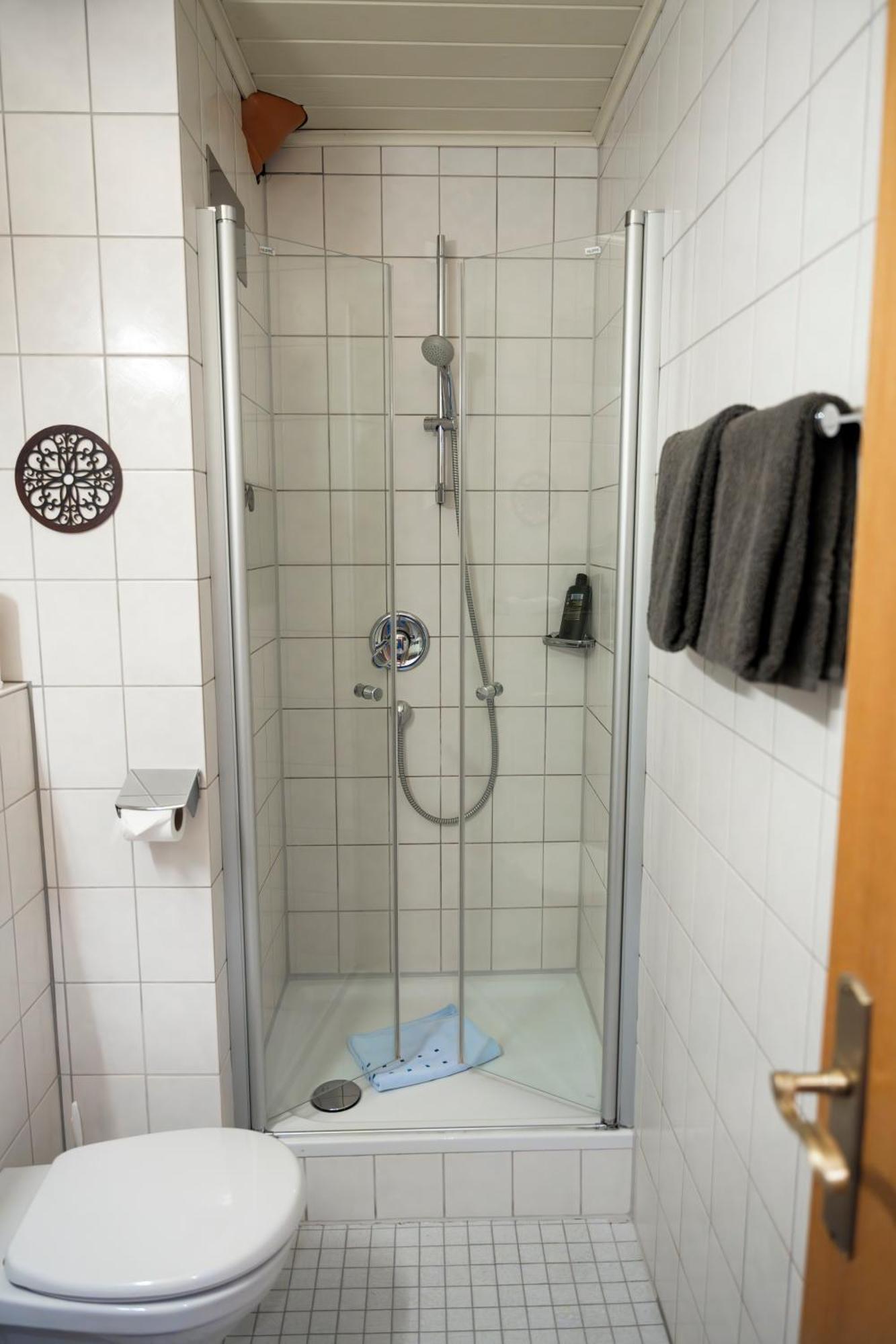 Hotel Guelser Weinstube Koblenz  Bagian luar foto